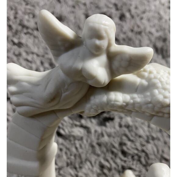 White Porcelain Bisque Musical Christmas Nativity Scene Decor - Picture 8 of 11